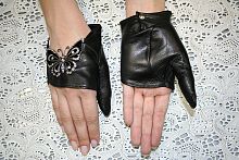 Перчатки- митенки "Бабочка" GM кожаные черные