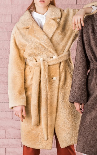 Пальто из меха кёрли К01 фото 5
